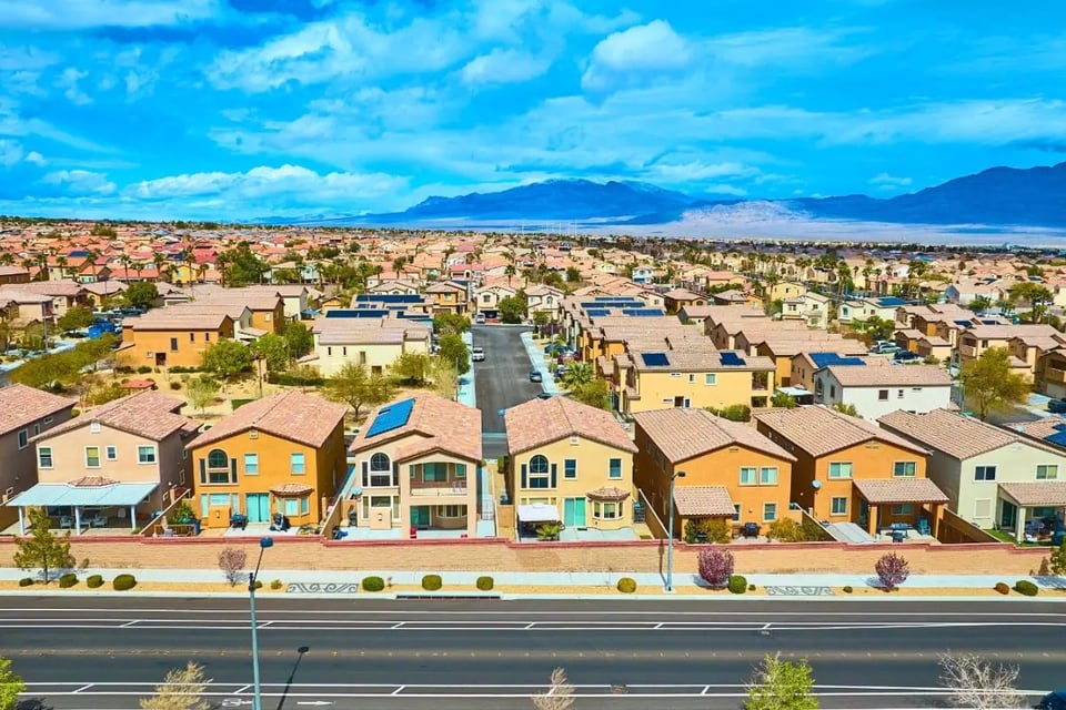 Zillow reporta costos de propietarios de vivienda alcanzan 16.000 dólares