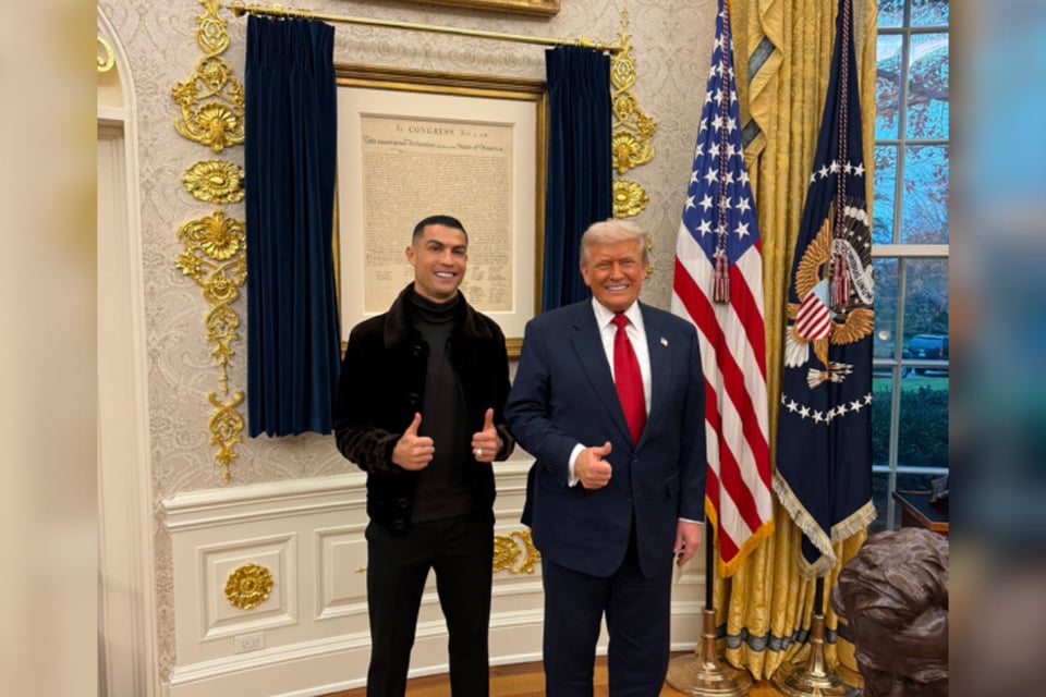 Cristiano Ronaldo recibe la Llave de Oro de manos de Trump