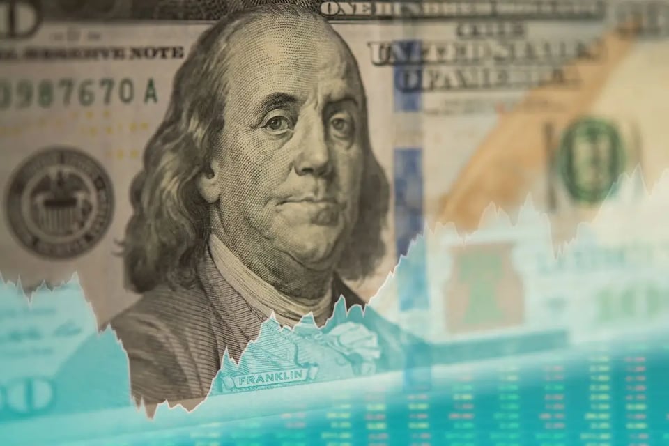 El dólar bajó hoy en México y Colombia, pero se mantuvo en RD