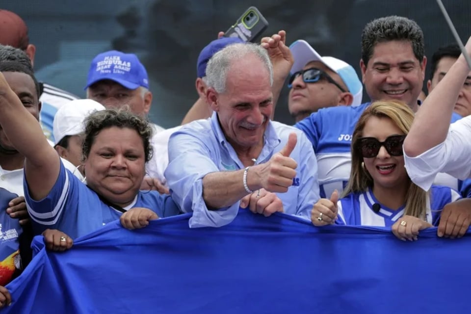 Trump acusa “narco-comunismo” en Honduras y respalda a Asfura para frenar a la izquierda