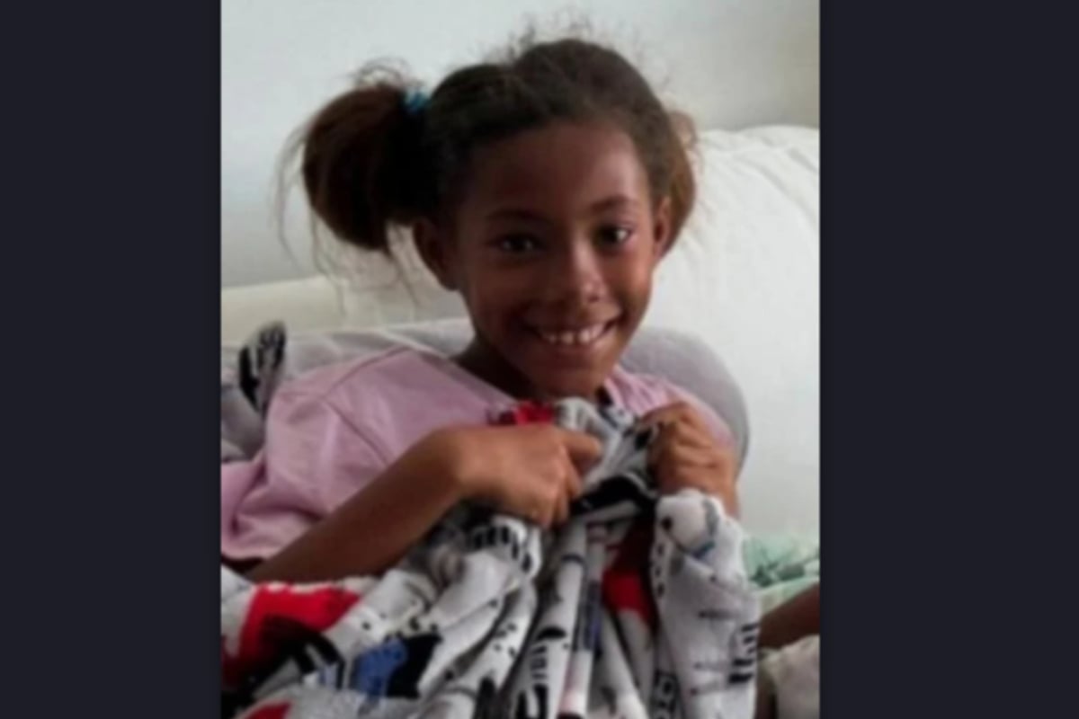 Niña de Florida vista por ultima vez en un autobús junto a su madre continúa desaparecida