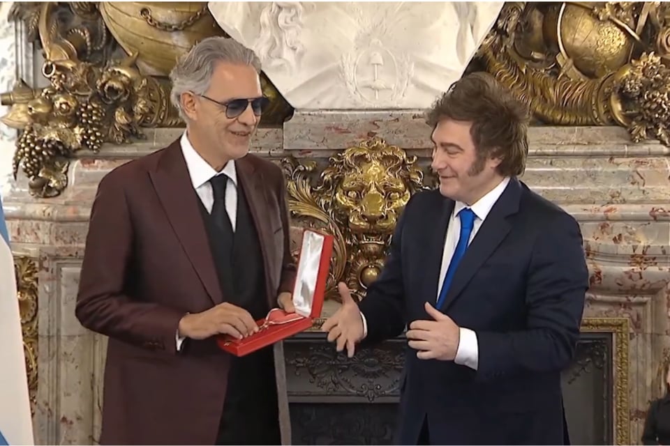 El gesto incómodo de Milei en el homenaje a Bocelli