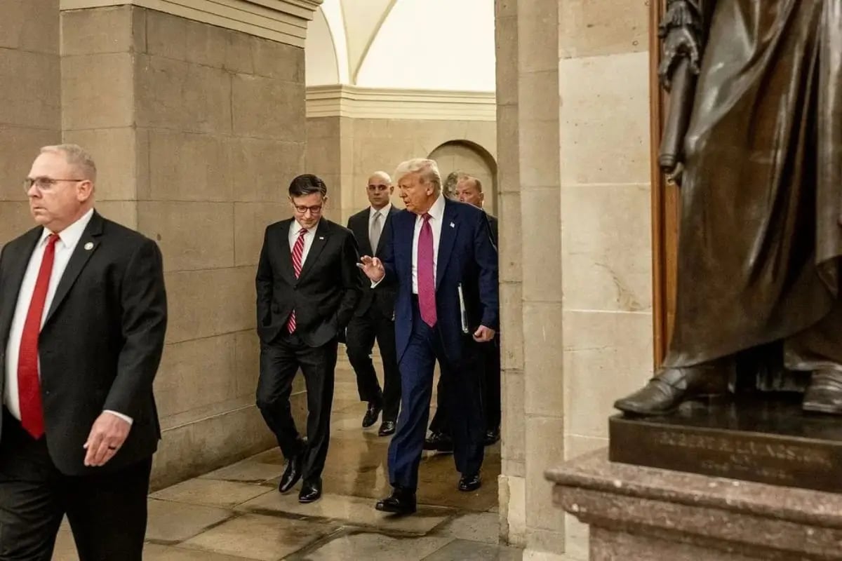 Trump considera extender subsidios a planes de salud ACA ¿Qué pasaría si no lo hace pronto?