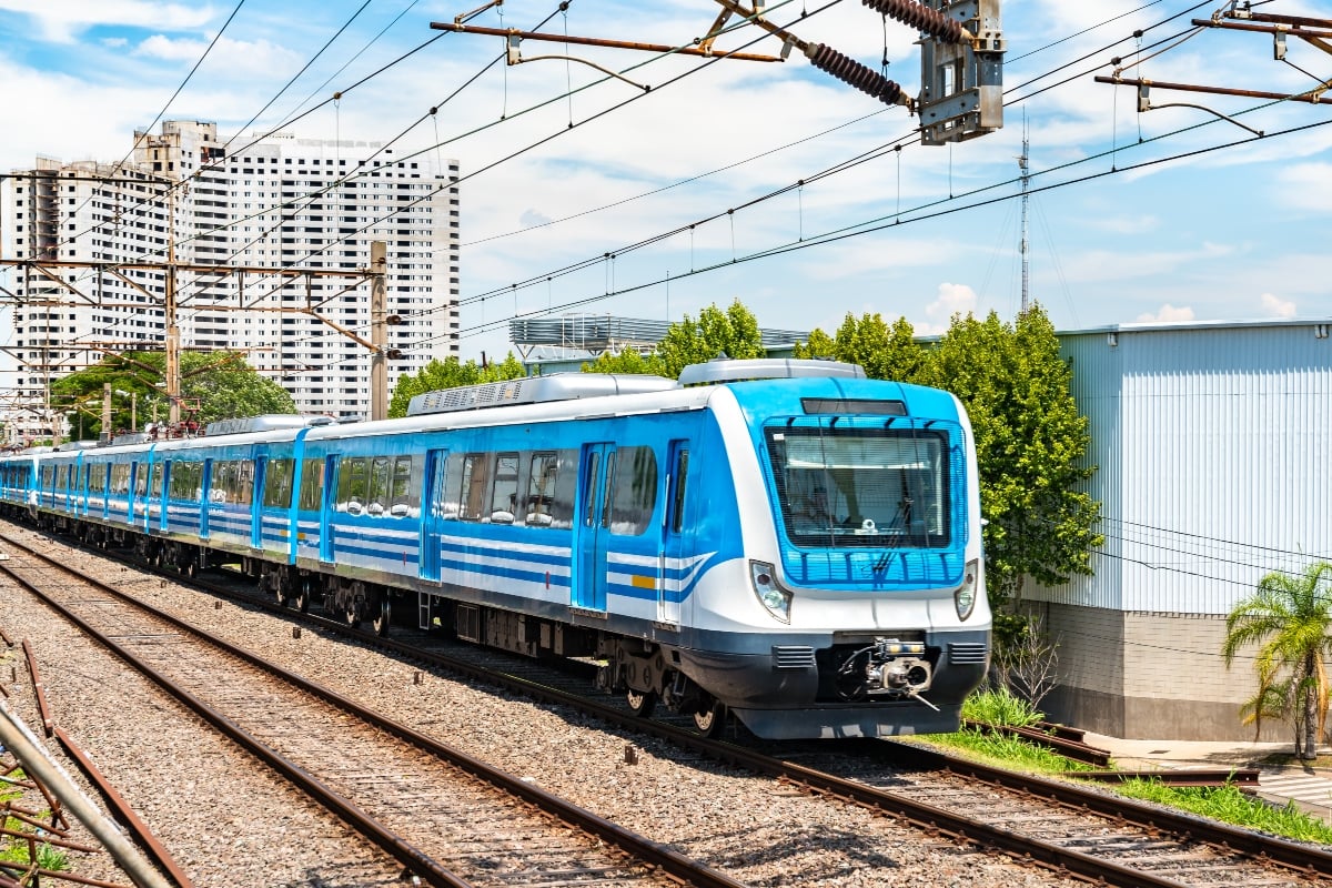 Descarrilamiento de tren en Buenos Aires Argentina deja 20 heridos