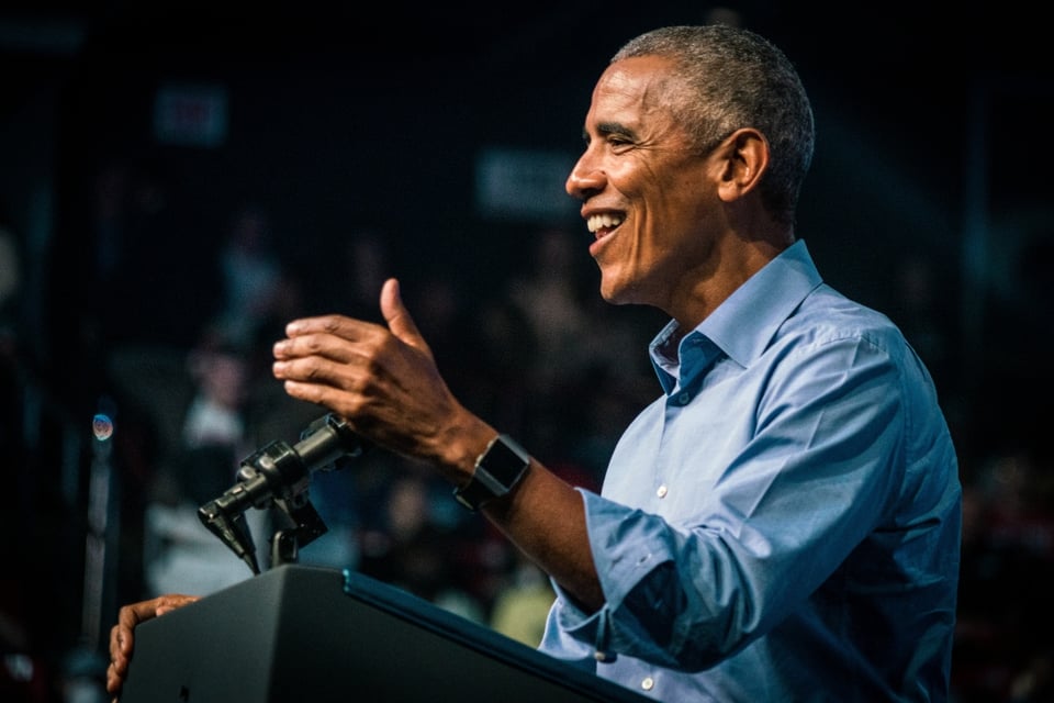 Obama impulsa campañas de candidatas demócratas realizando mítines