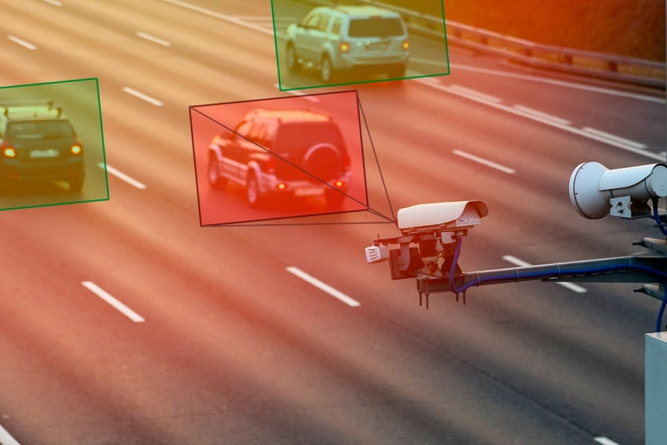 Este es el metodo que utiliza ICE para rastrear los autos de migrantes en EE. UU. featured image
