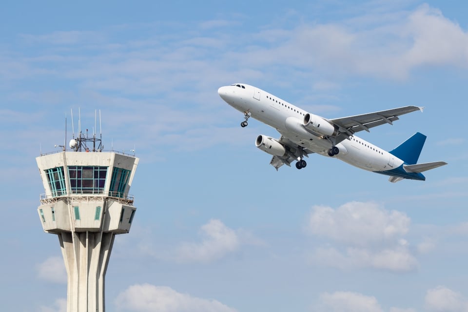 Cierre del Gobierno, FAA, recortes aéreos MundoNOW 