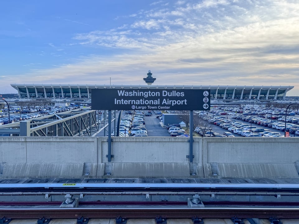 Accidente en el aeropuerto de Washington deja 18 heridos