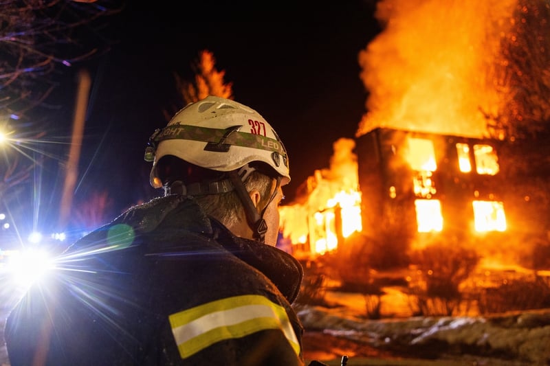 Familia pierde la vida en incendio la noche de Halloween
