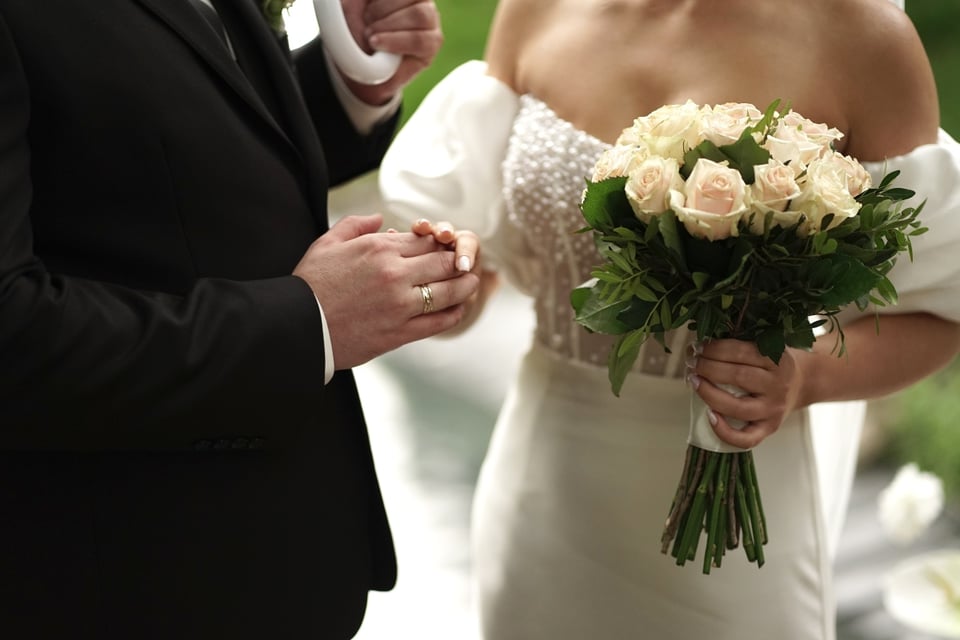 Novia aparece muerta tras su boda luego de ser humillada por su vestido featured image
