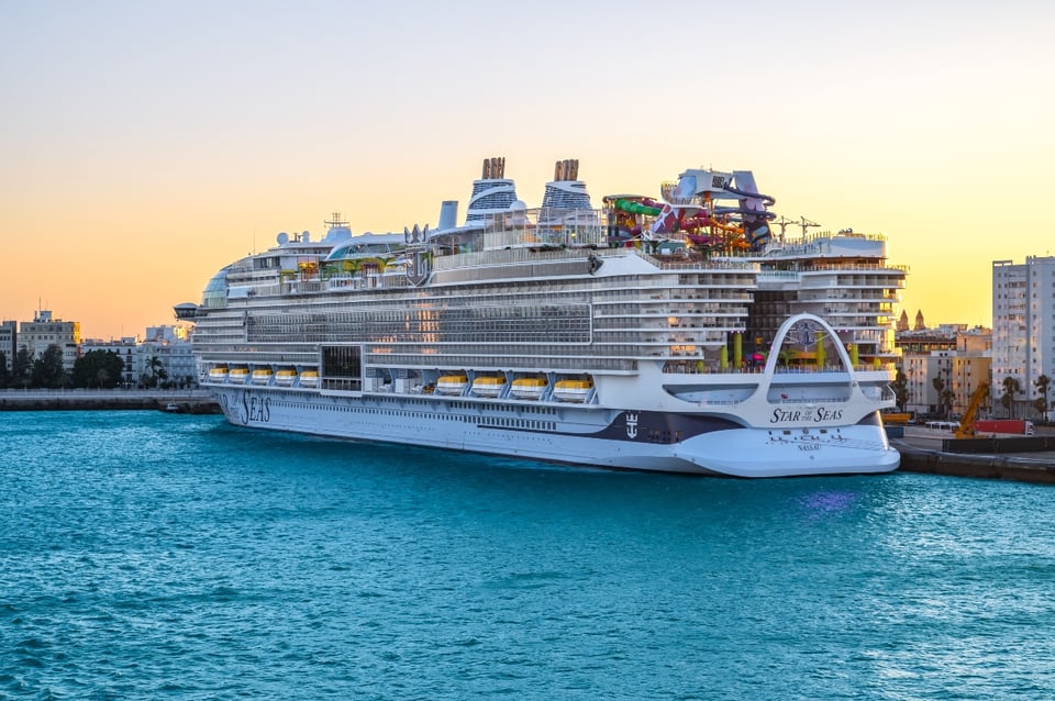 Florida reclama castigo a cruceros por operar en muelle expropiado por el régimen cubano featured image