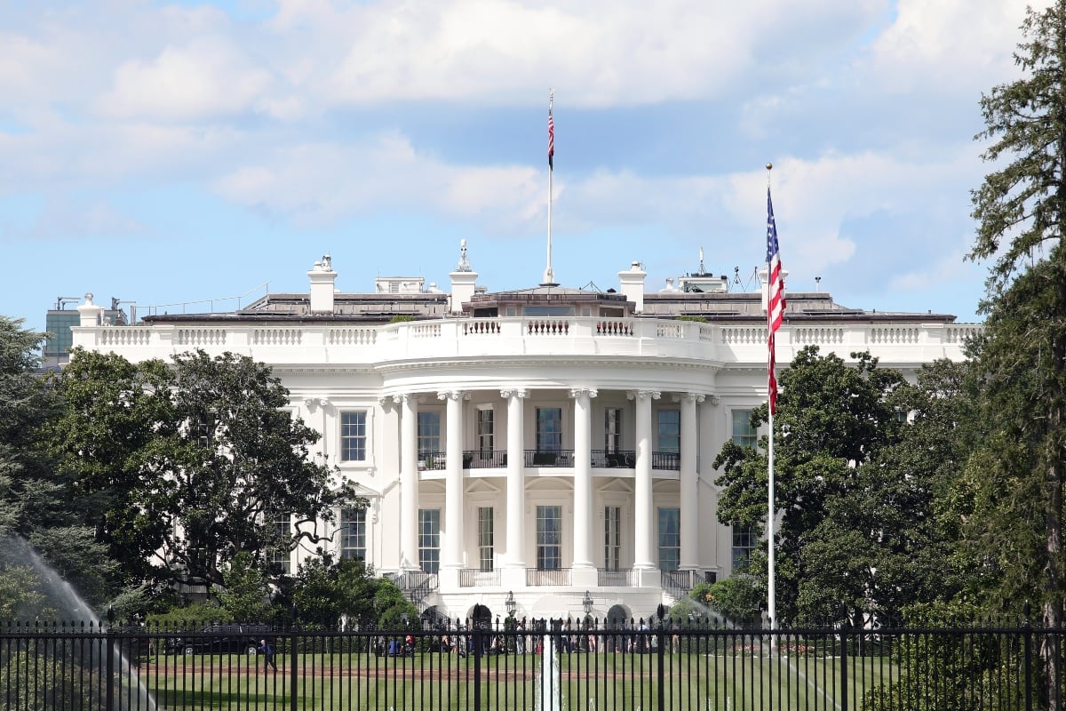 Casa Blanca contempló lanzar panfletos sobre Caracas para presionar a Maduro