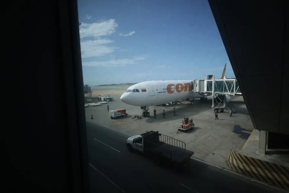 Crisis aérea y diplomática: Venezuela reclama suspensión de vuelos por decisión de EE.UU.