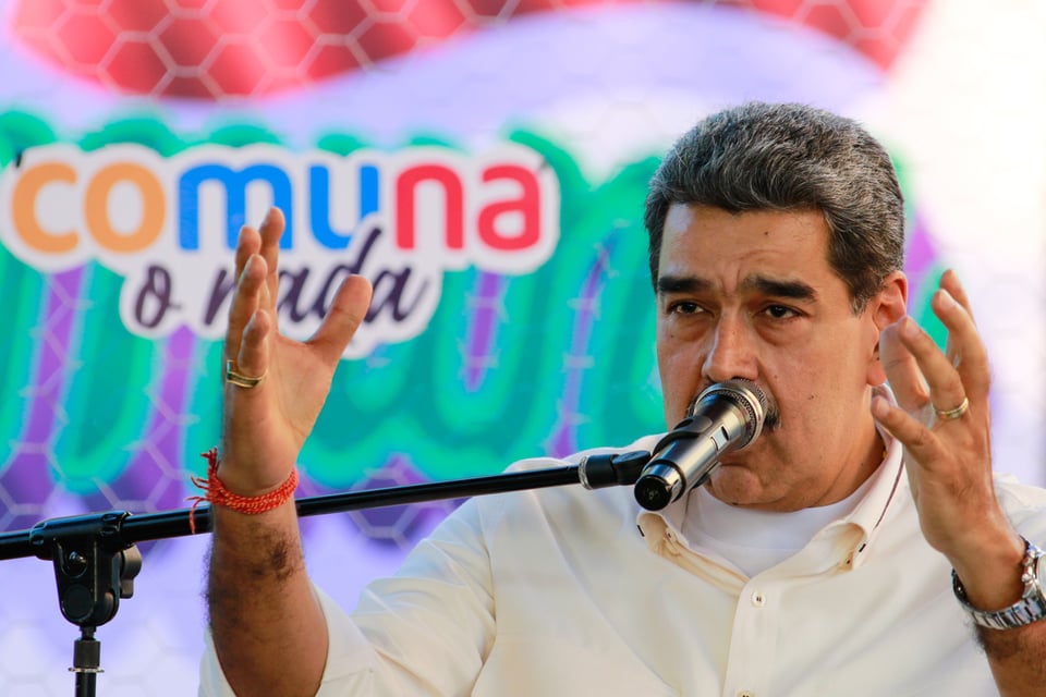 Maduro confirma llamada con Trump en plena tensión