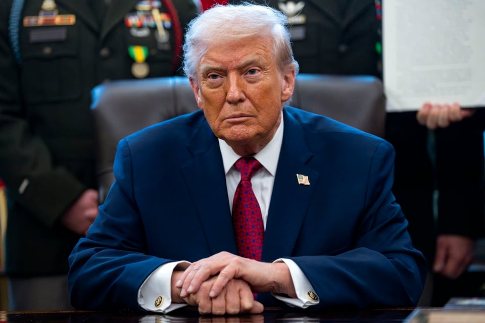 Trump amplía veto migratorio y bloquea a 20 países más featured image
