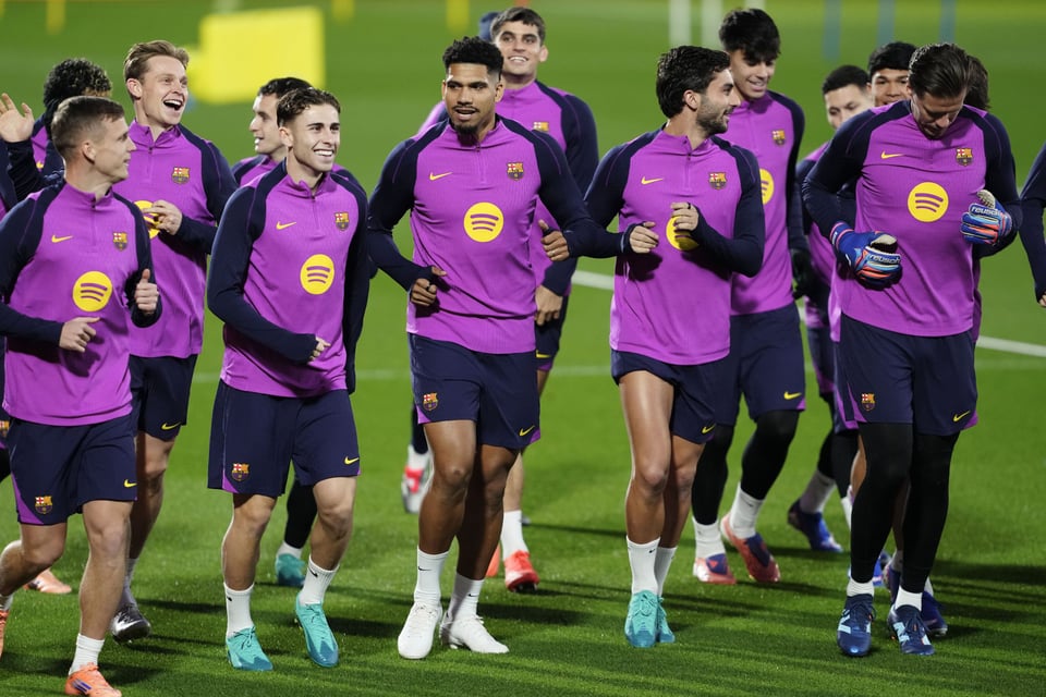 Ronald Araujo regresó a los entrenamientos del Barcelona