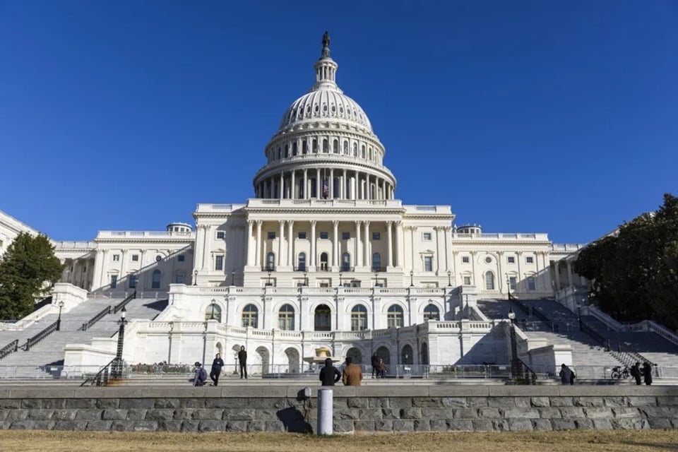 Crisis sanitaria en Washington: Senado tumba dos propuestas antes del fin de Obamacare