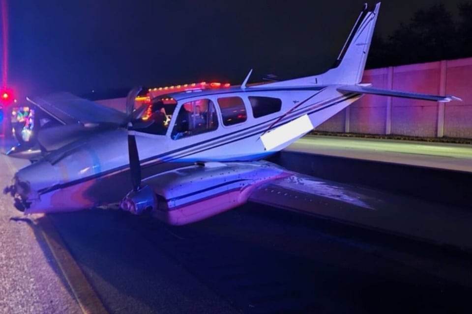 Aterrizaje de emergencia en la I-95 deja a padre e hijo a centímetros del desastre