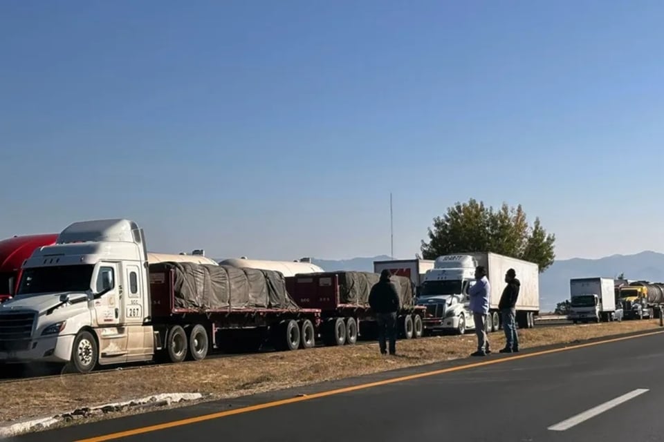 EE.UU. sanciona a transportistas mexicanos por facilitar migración ilegal