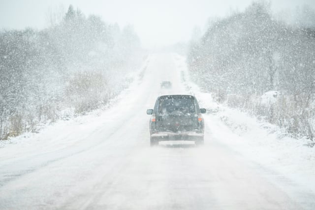 The First Nor’easter of the Season Threatens the East Coast With Snow, Ice, and Severe Travel Delays