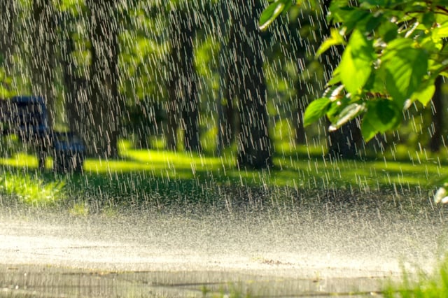 Tormentas históricas golpean California: una muerte en el norte y riesgo extremo de inundación para Los Ángeles en Navidad
