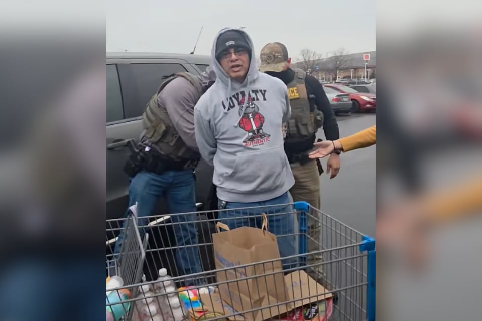 Arrestado en Walmart mientras hacía compras navideñas featured image