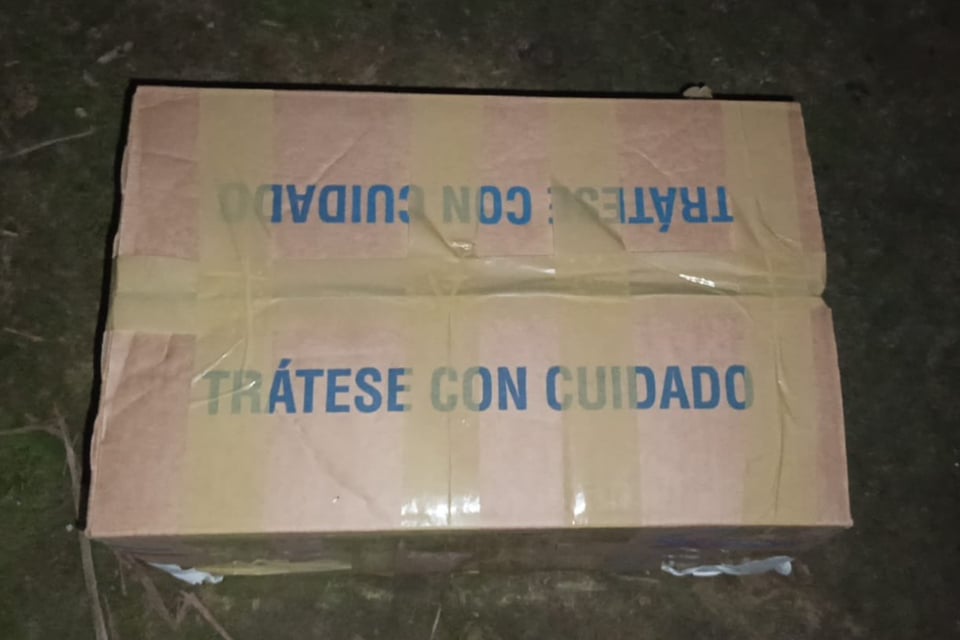 ¡DESGARRADOR! Entregan el cuerpo de una bebé en una caja de cartón