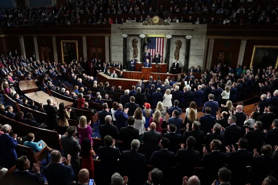 Florida inicia polémico rediseño electoral antes de 2026 featured image