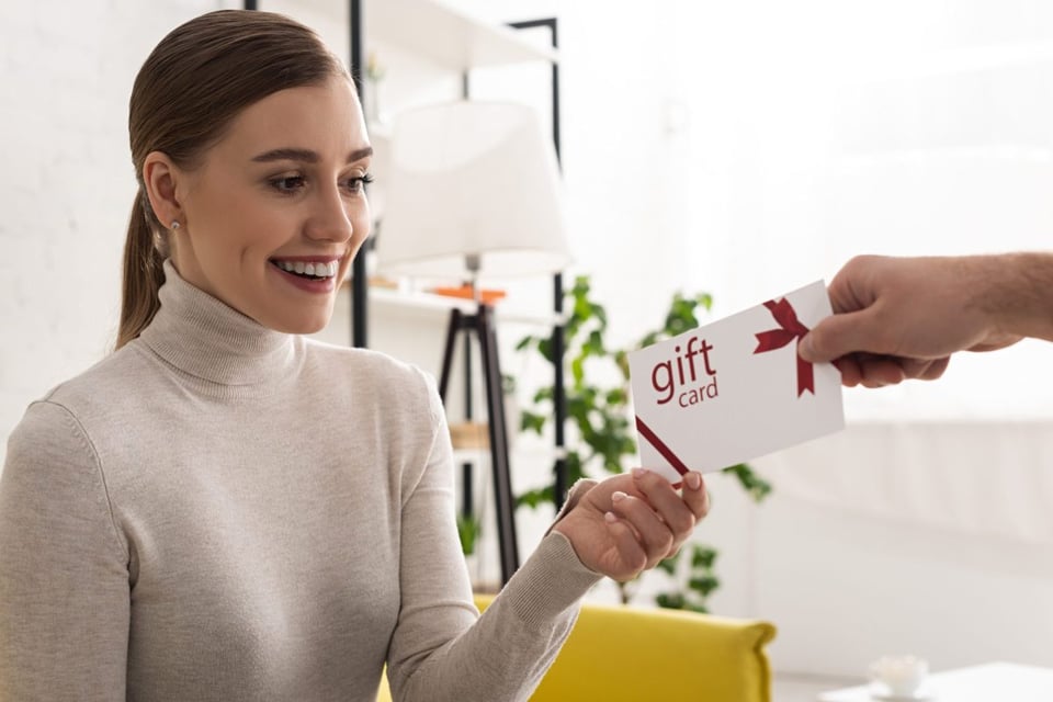 gift, card, regalos, dinero, ahorro , cyber, monday