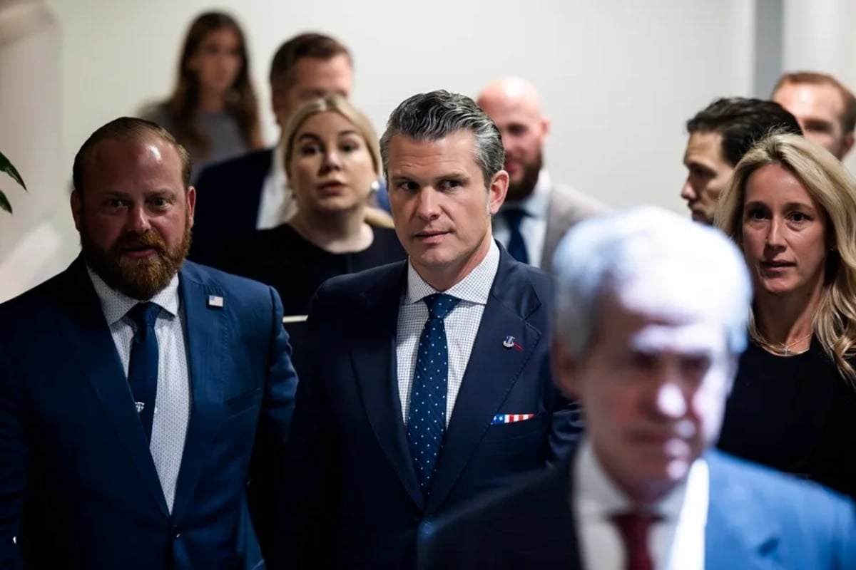 Casa Blanca admite segundo ataque pero rechaza acusaciones contra Hegseth de dar la orden
