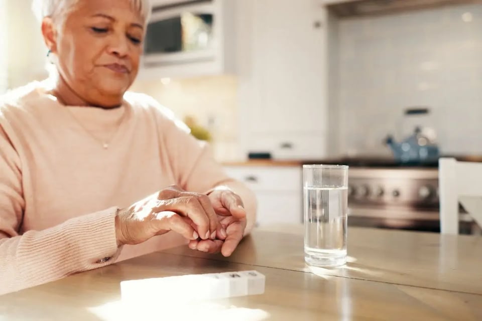 Medicare anuncia rebaja histórica de precios de 15 medicamentos: lo que debes saber