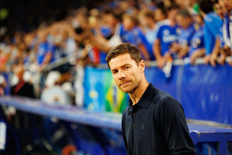 Xabi Alonso firma con el Chelsea como mánager por cuatro años