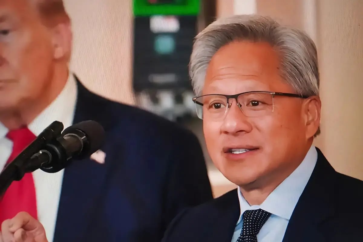Gobierno de Trump permitirá venta de chips Nvidia a China con ganancia del 25%