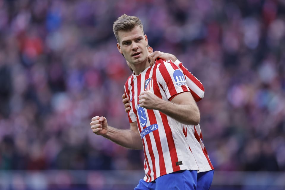Sorloth lidera triunfo del Atlético de Madrid ante Alavés