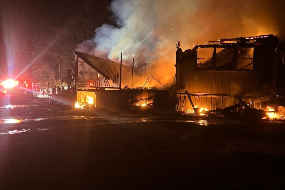 ICE se lleva a padre hispano tras incendio que destruyó su hogar