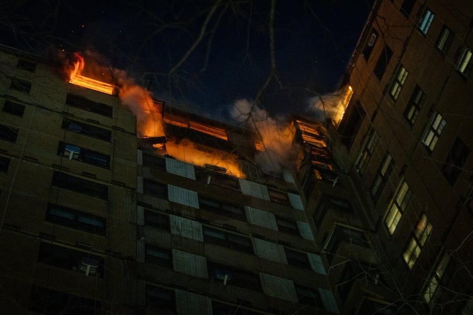 Explosión de gas en el Bronx deja un muerto y cientos evacuados