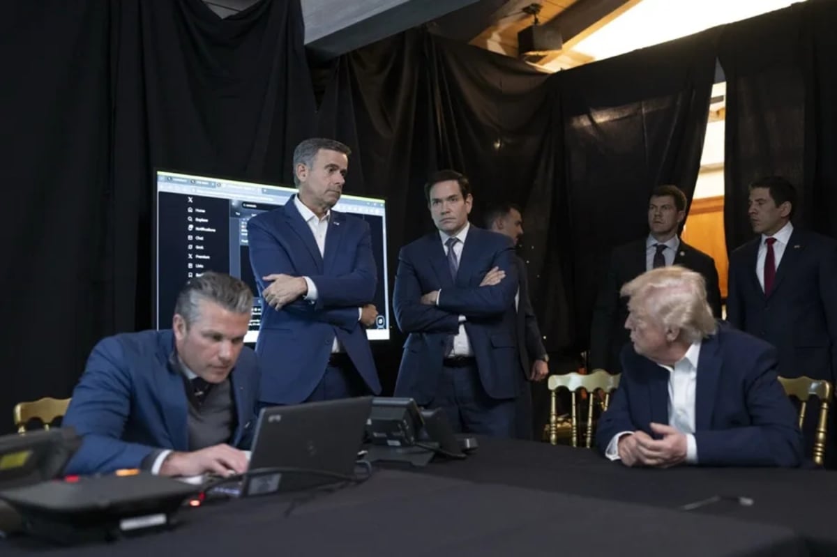 Trump revela su Situation Room improvisada en Mar-a-Lago