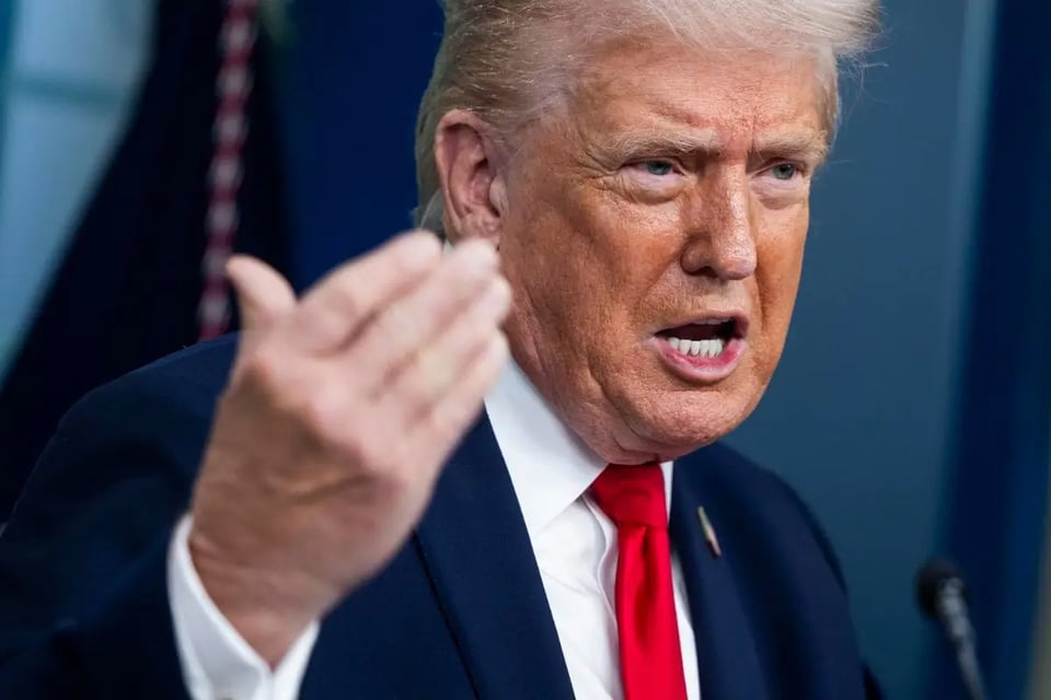 Trump critica apoyo de OTAN a EE.UU. y sugiere  protección de frontera con México