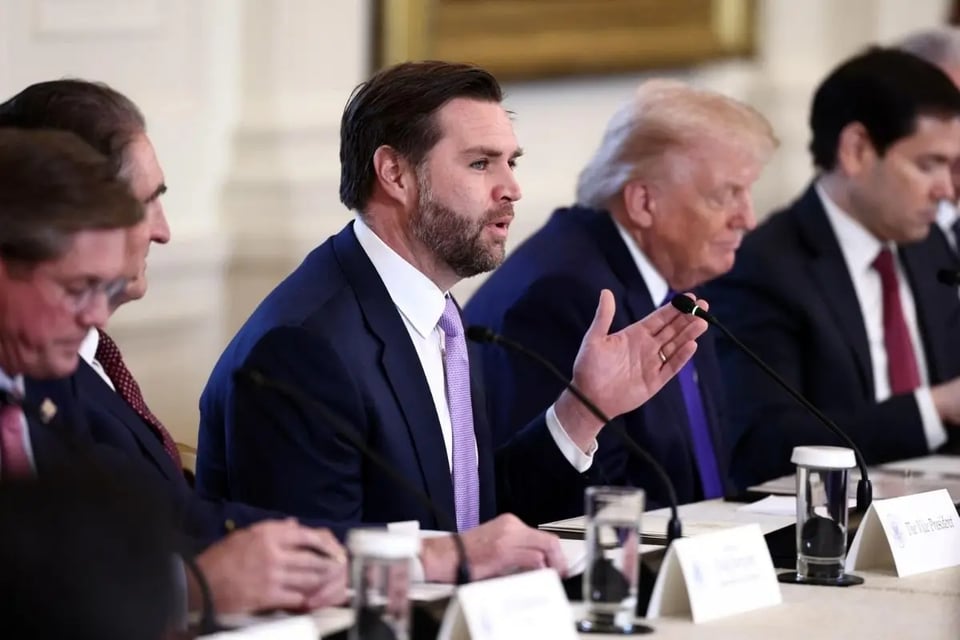 ¡Decisión del Senado! Trump podrá atacar a Venezuela sin permiso del Congreso