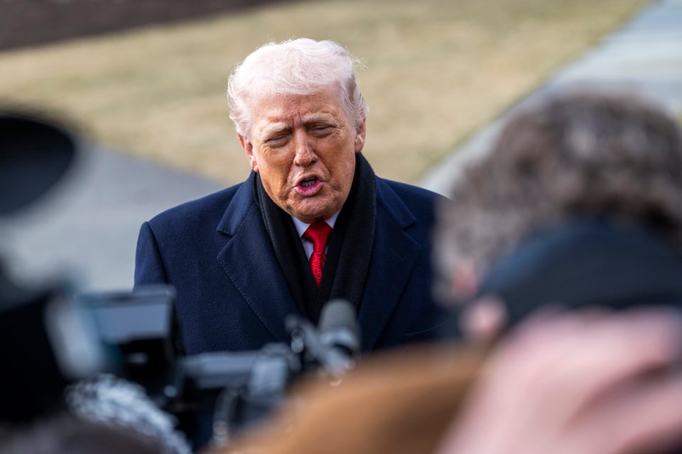 Trump plantea aranceles para controlar Groenlandia