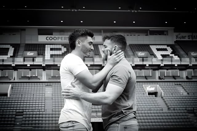 Futbolista denuncia que fue marginado por ser homosexual