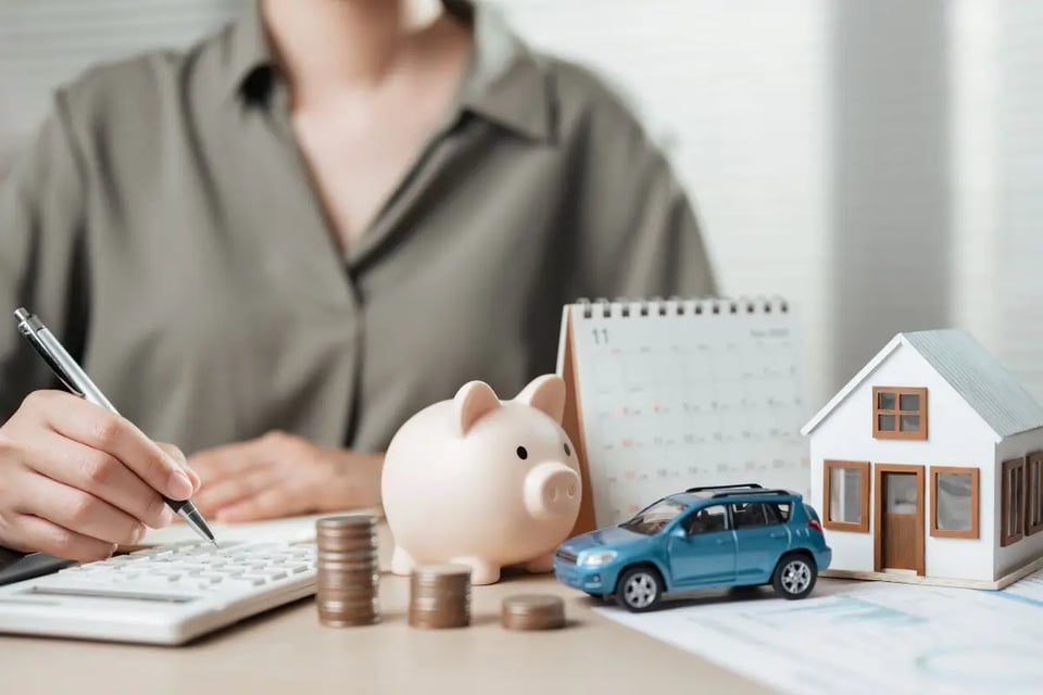 Seguros más caros: ¿Cuáles mantener y cuáles no cuando el presupuesto está apretado?
