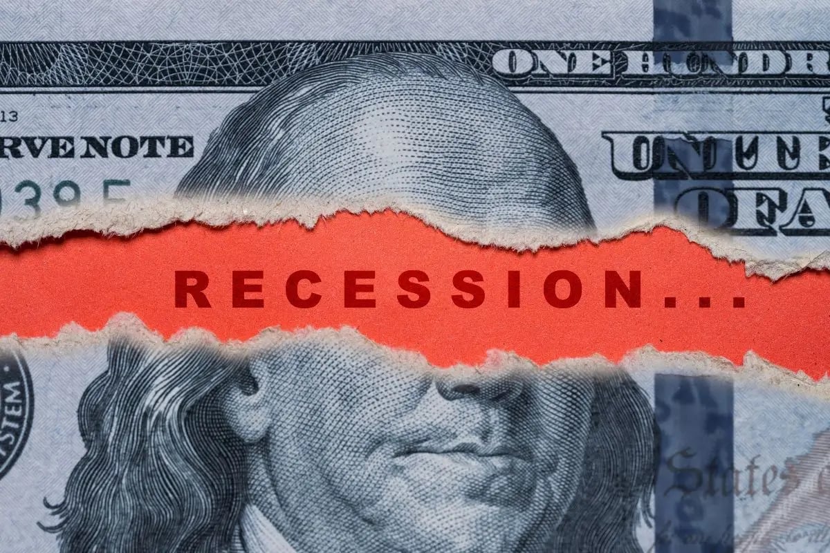 ¿Recesión en Estados Unidos este año? Qué significa y cómo puedes prepararte