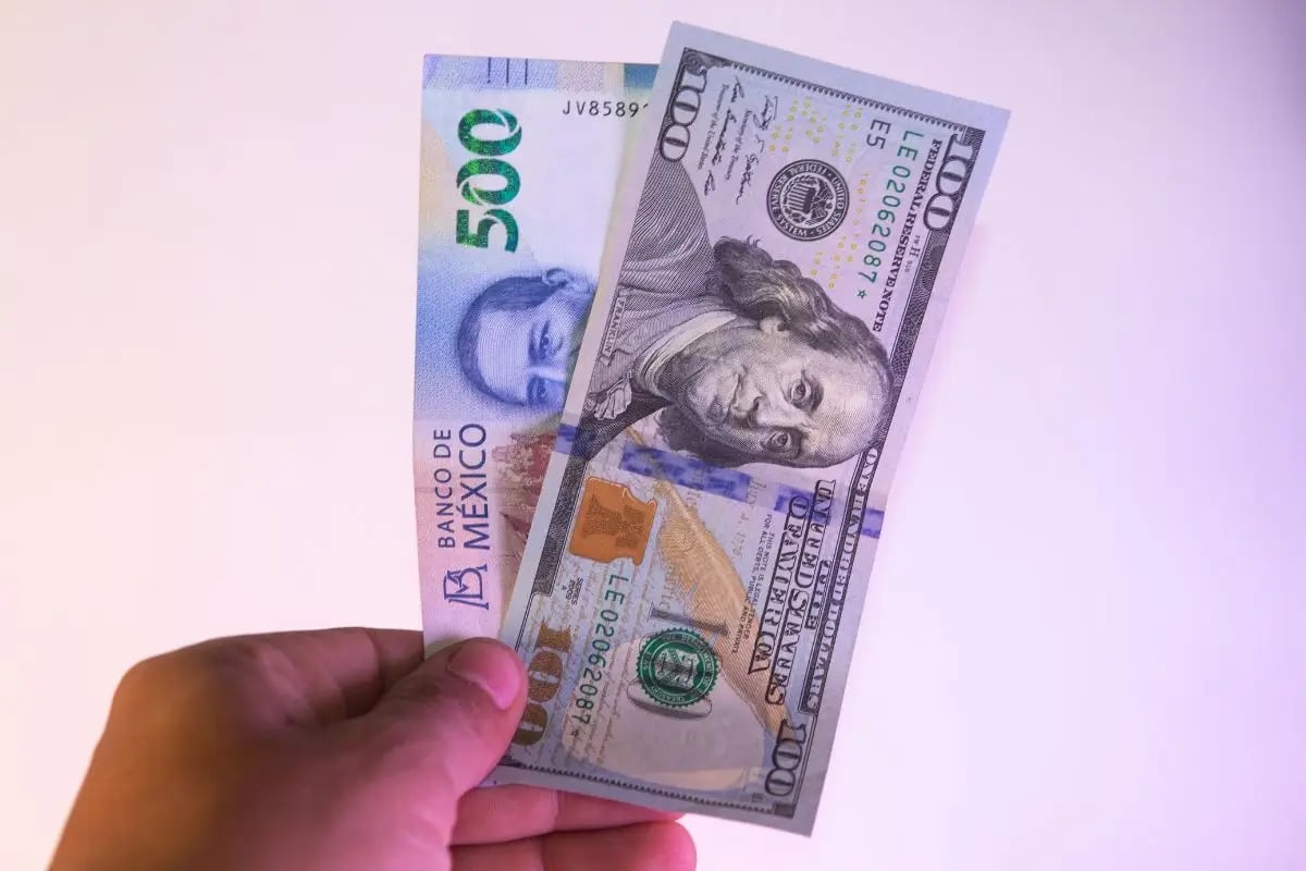 El dólar bajó en México y RD, pero sigue subiendo en Colombia ¿Qué está pasando?