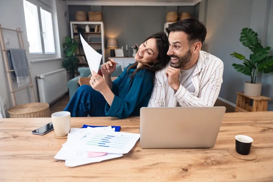 Cómo hablar de dinero y organizar metas en pareja sin que termine en pelea
