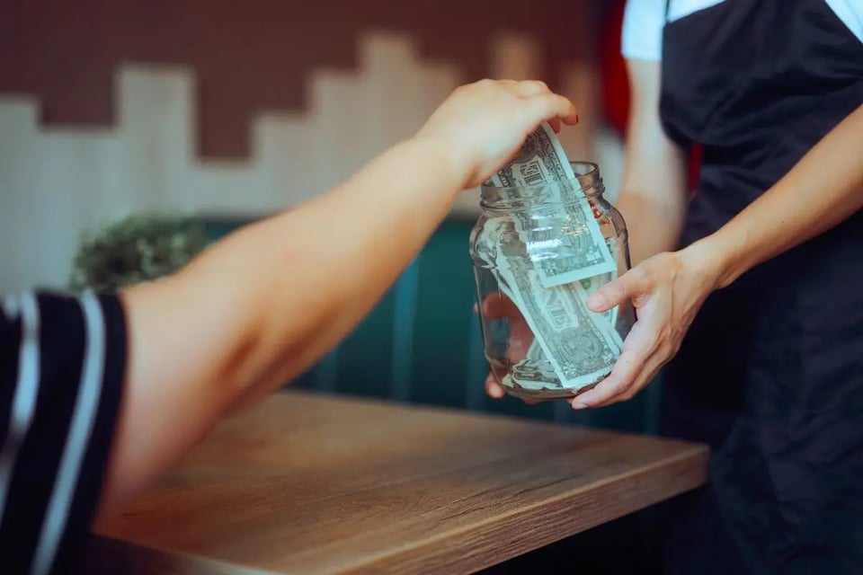¿Aumento de salario mínimo o créditos fiscales? Lo que se debate para este nuevo año