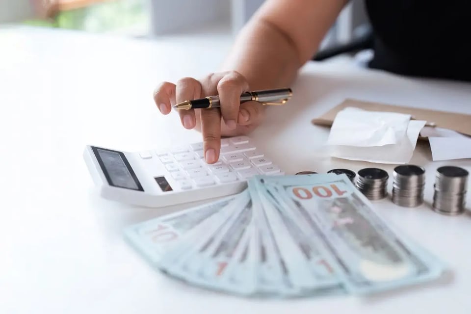 Descubre la «Limpieza de Dinero de 30 Días» y ahorra $1.000