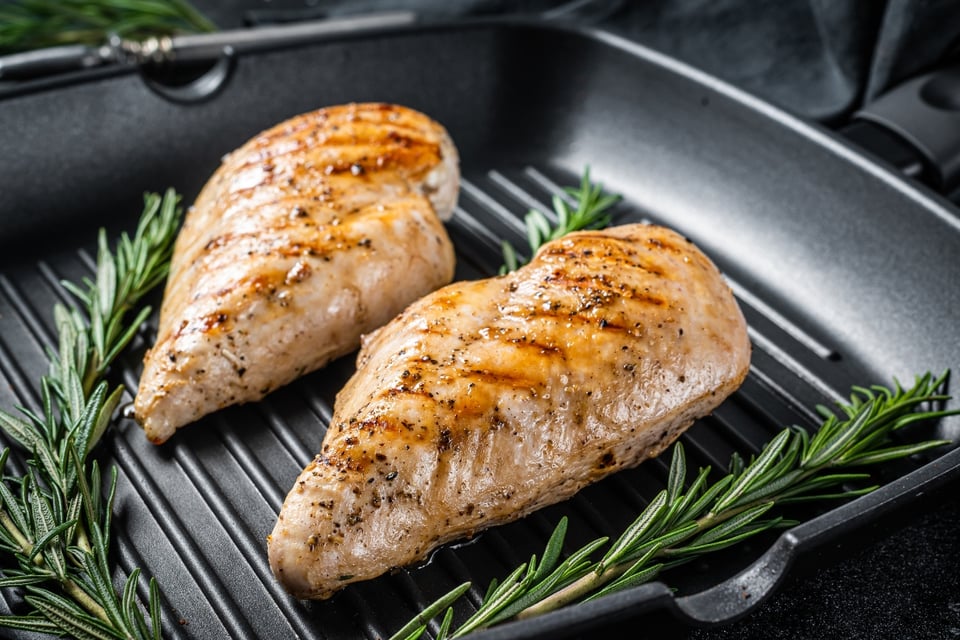 USDA retira miles de libras de pollo por riesgo de listeria
