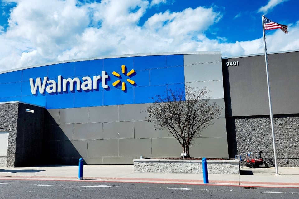 Hombre muere tras tiroteo policial en Walmart de Georgia