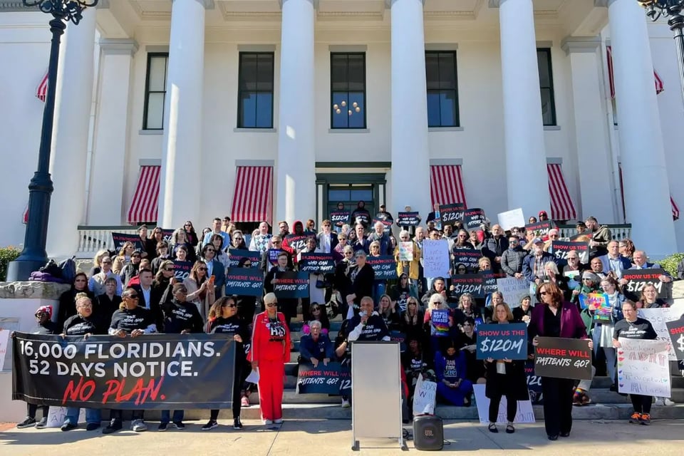 Florida recorta fondos y deja a 16.000 personas con VIH sin tratamiento